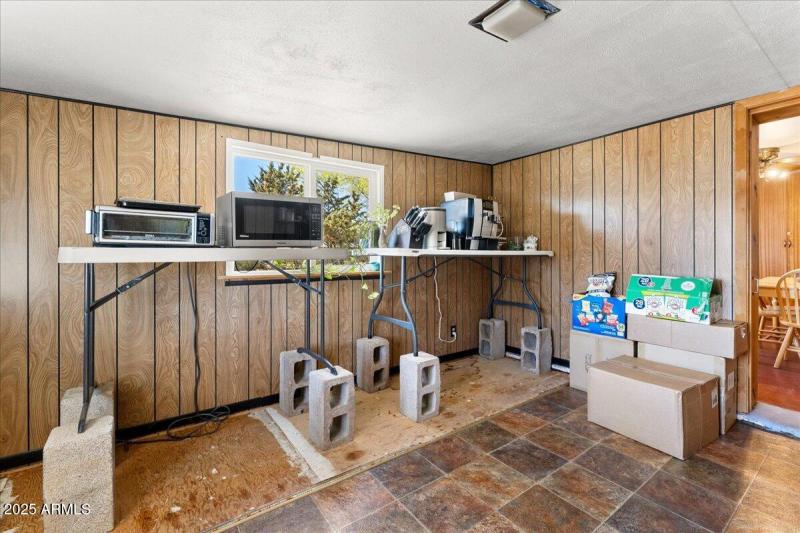 Bedroom - 1414 N. State Route 89