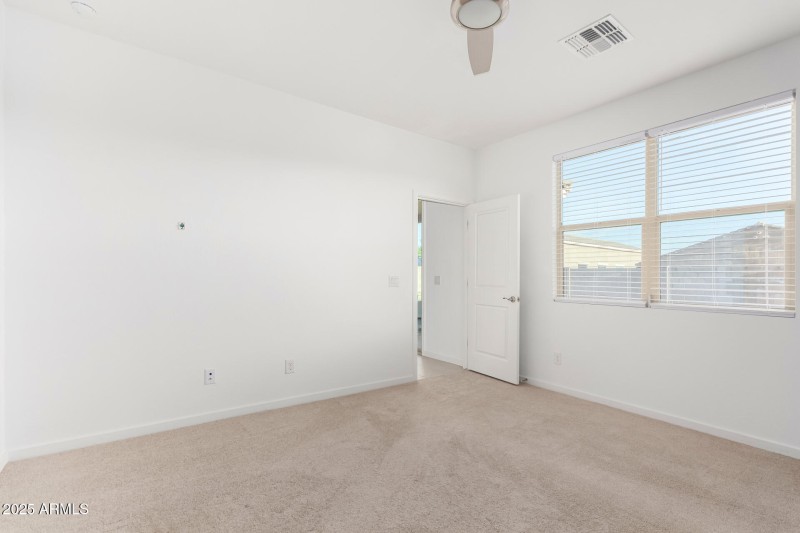 20 - Pinnacle Ave