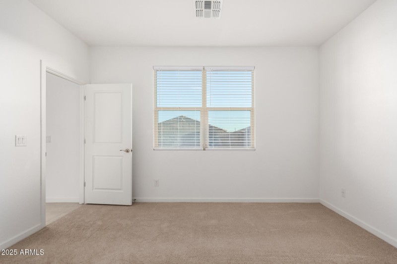 21 - Pinnacle Ave