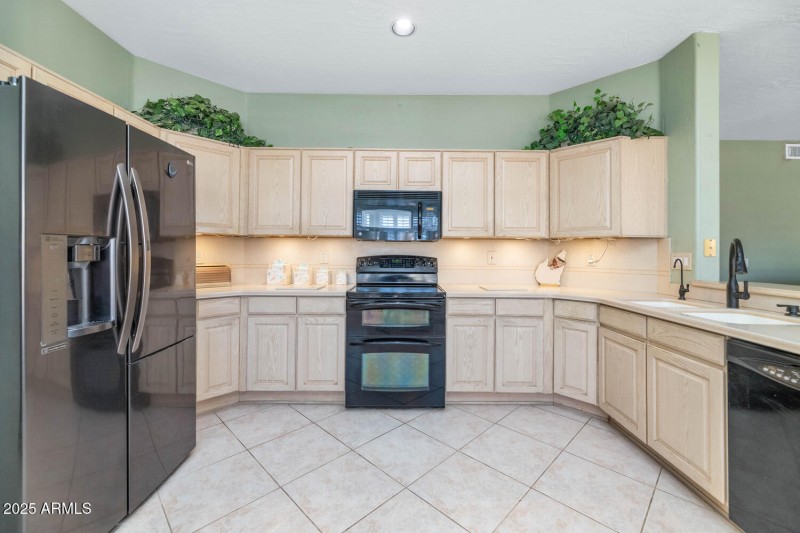 5170 W Ivanhoe St-large-010-011-5170 W I