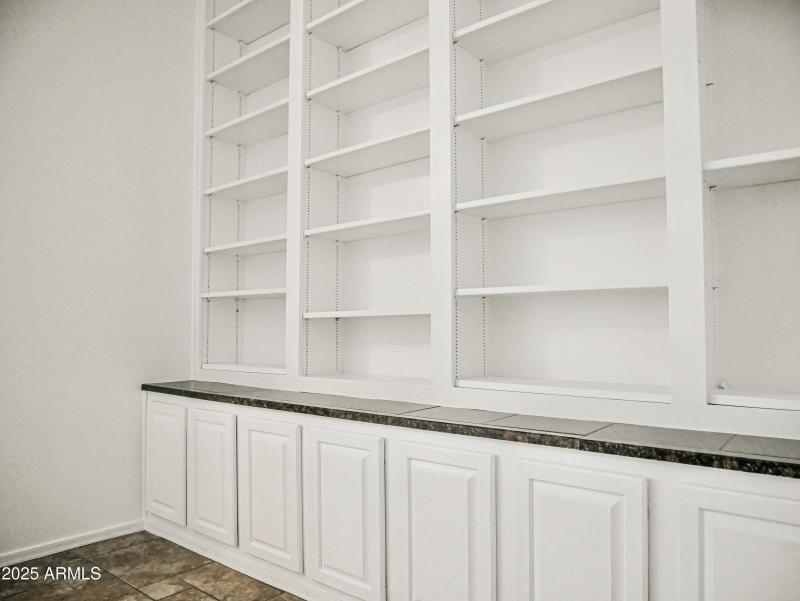 primary bedroom bookcase2