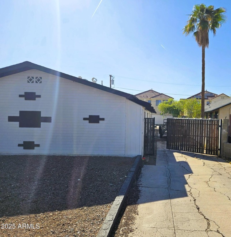 Bldg RV gate View