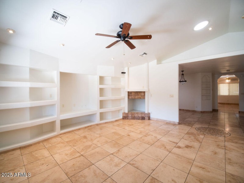 734 E Maryland 1 - Living Area 1