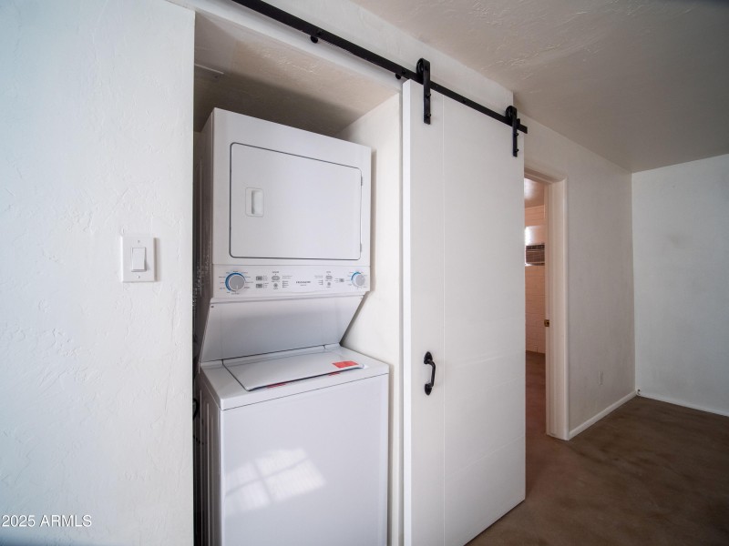 734 E Maryland 2 - Washer