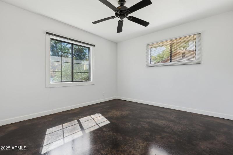 26-web-or-mls-2740-n-21st-dr