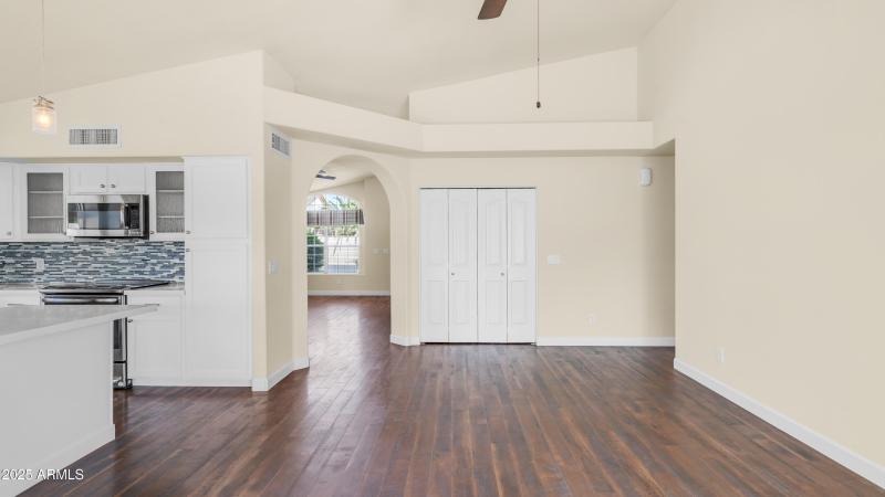 14248 N 56th Pl (8)