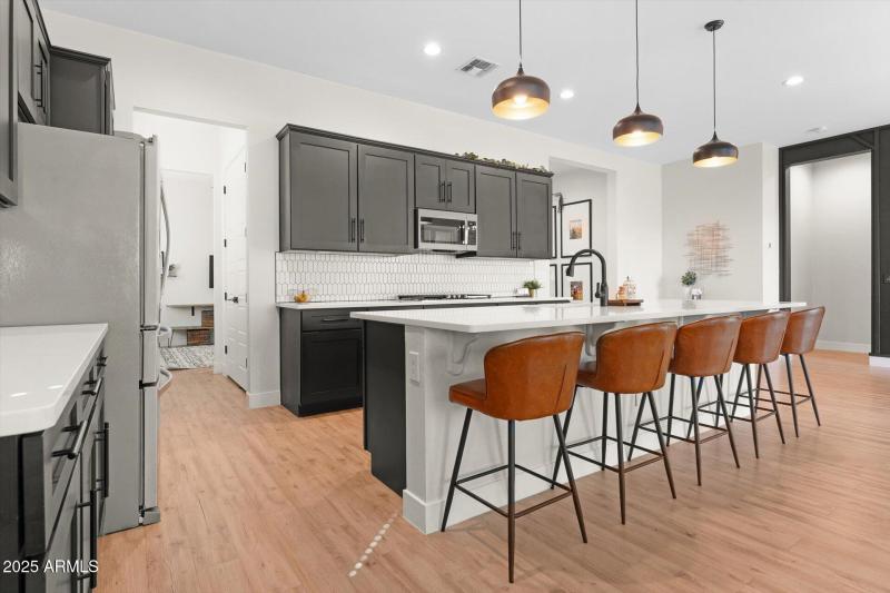 11-011-kitchen
