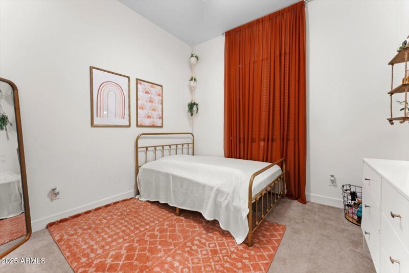 29-029-bedroom-2