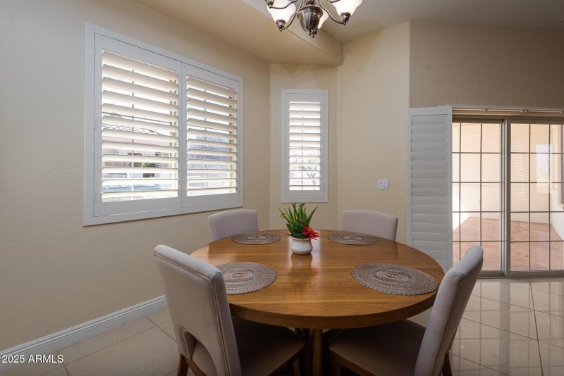 Eat in kitchen area