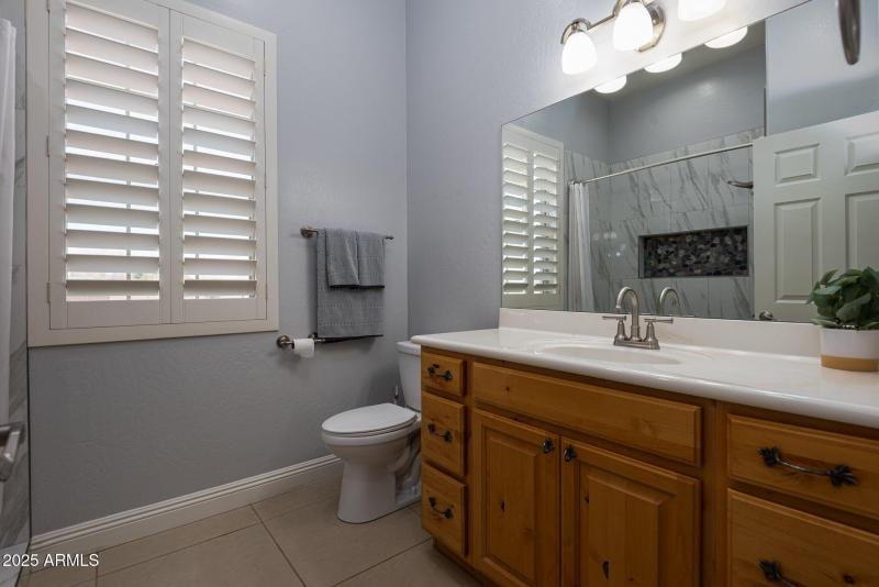 Bathroom2