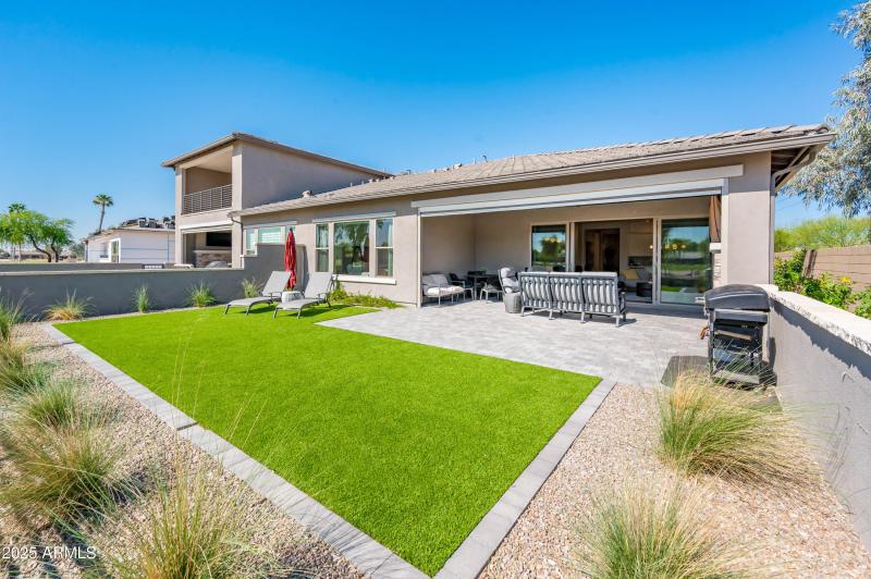 2885 N 164th Dr - High Res-44