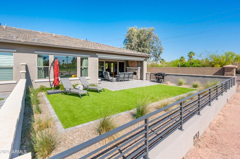 2885 N 164th Dr - High Res-48