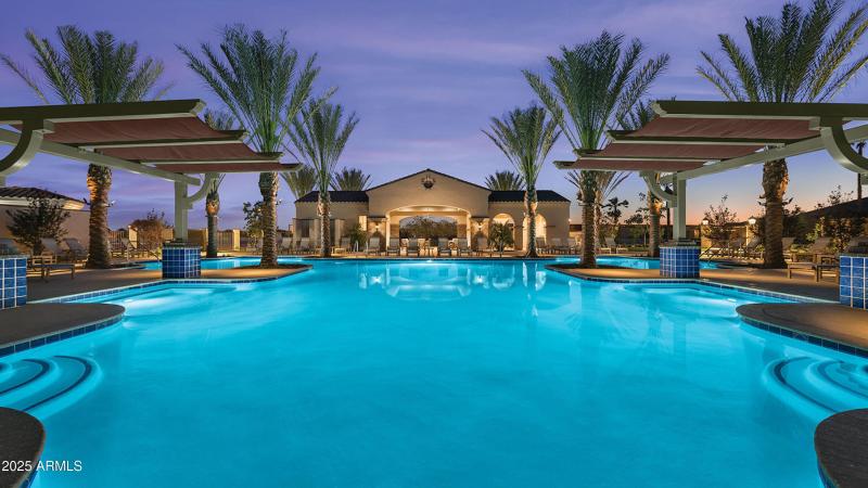 Oasis Pool