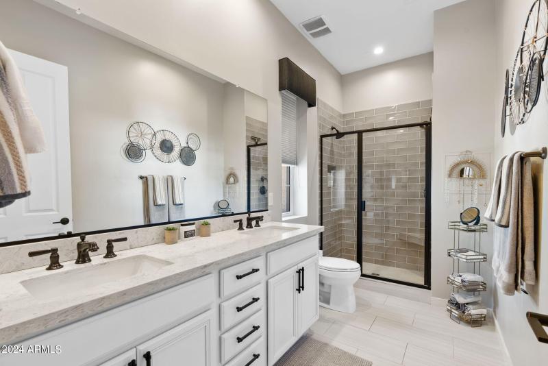 Primary suite bath