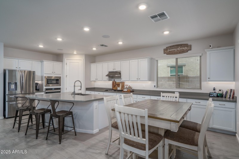 3) KITCHEN