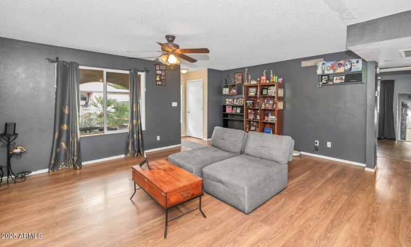 4417 W Sandra Cir-005-003-1500x901