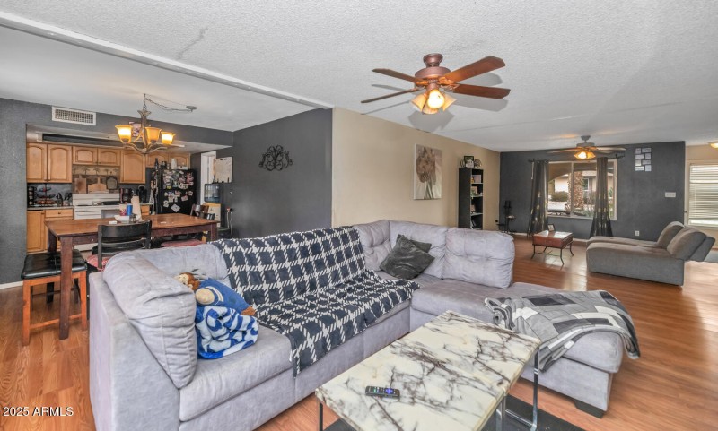 4417 W Sandra Cir-008-005-1500x901