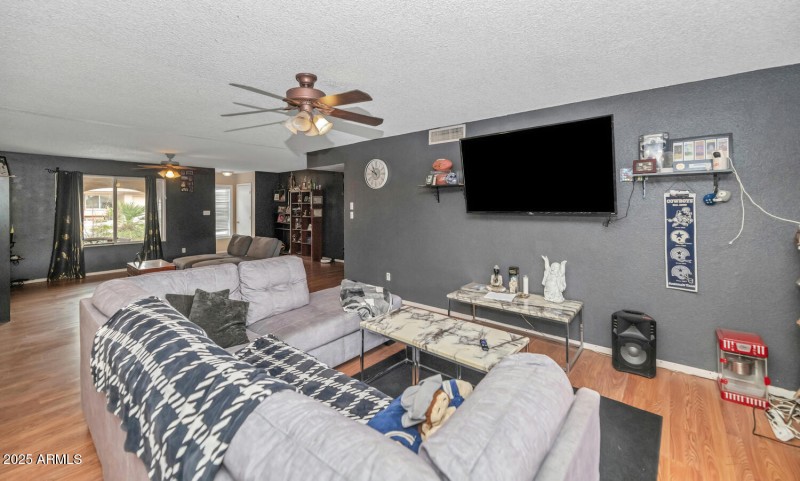 4417 W Sandra Cir-009-009-1500x901