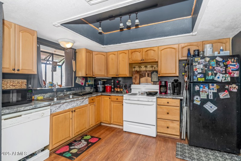4417 W Sandra Cir-010-012-1500x1000