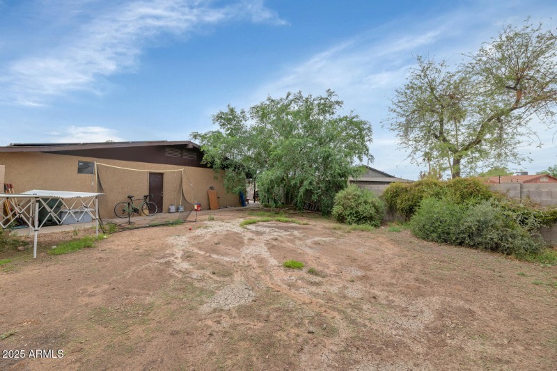 4417 W Sandra Cir-022-011-1500x1000