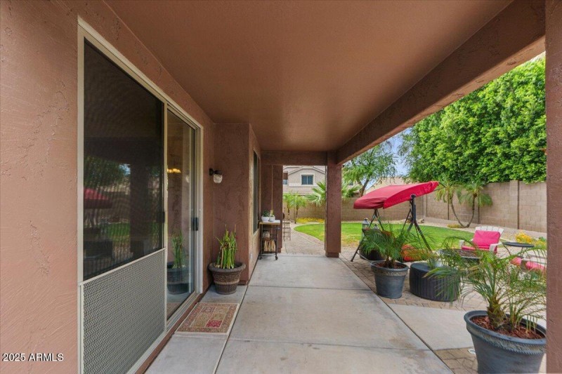 50-Back patio & yard