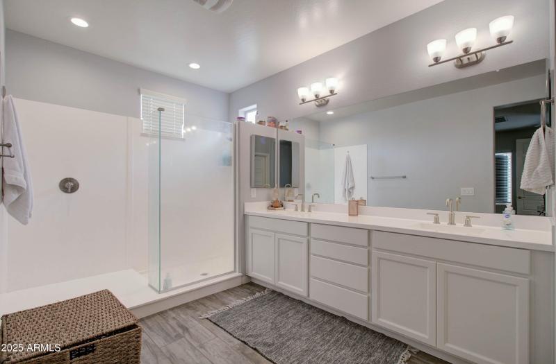 1654 W Redwood Ln -43