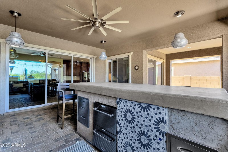 Outdoor Kitchen