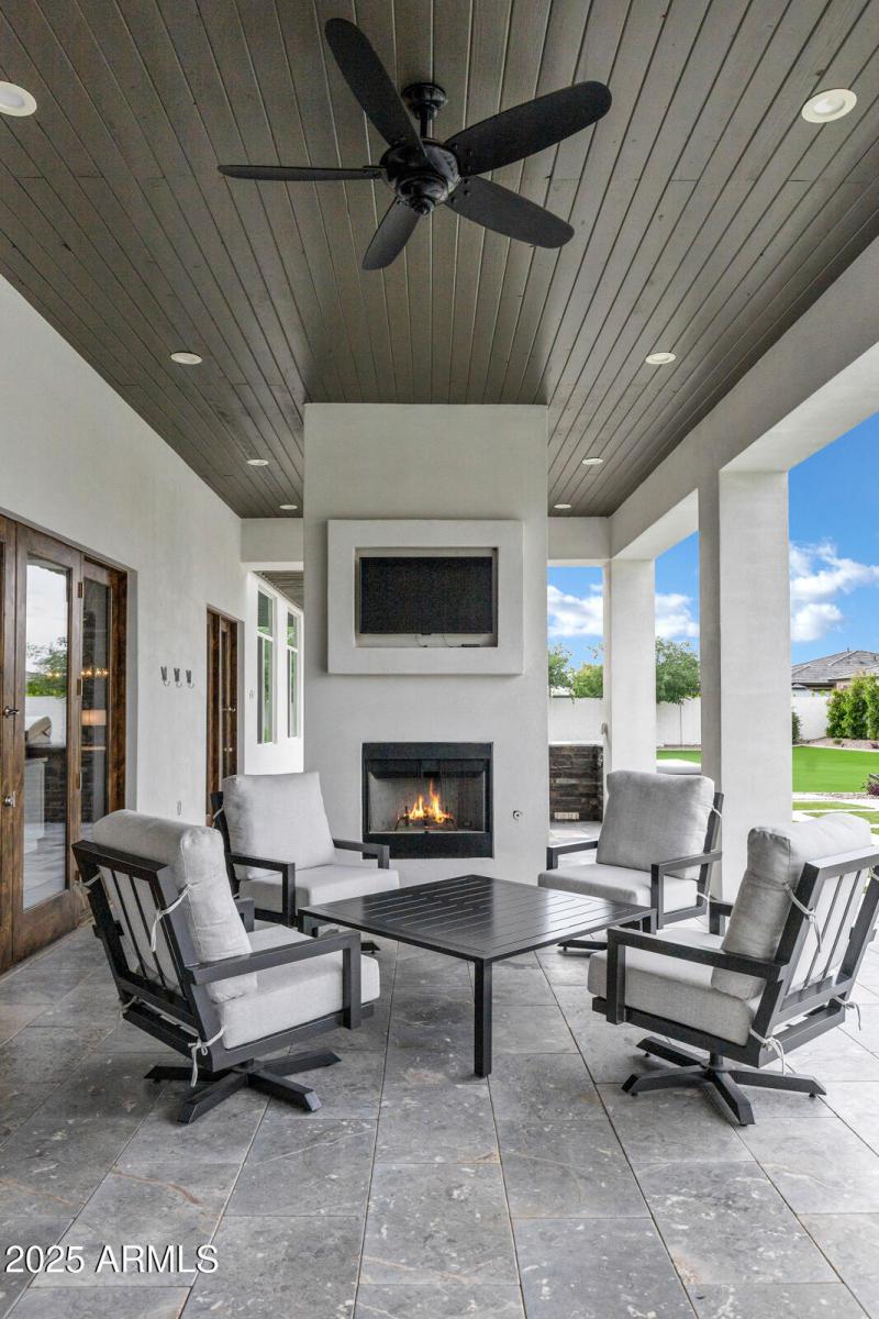 12228 E Wood Dr-116