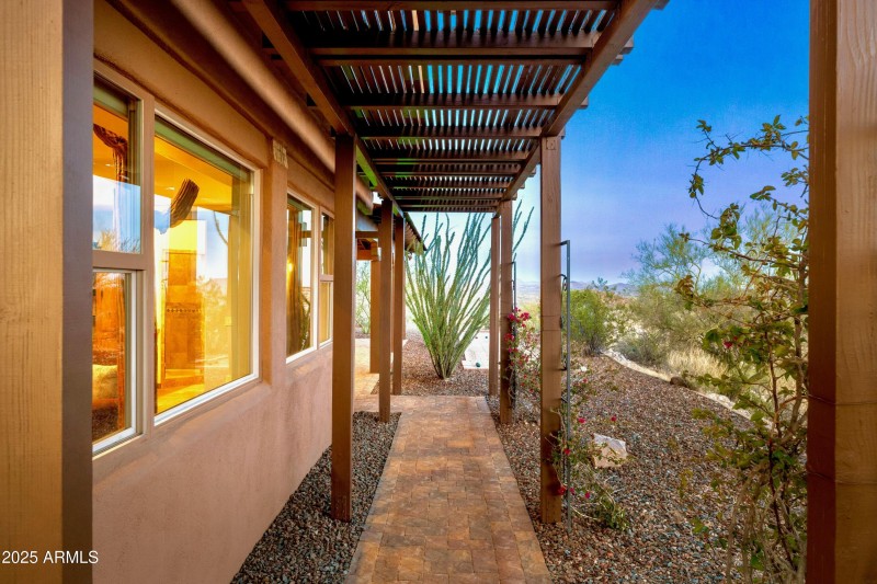 Southern walkway