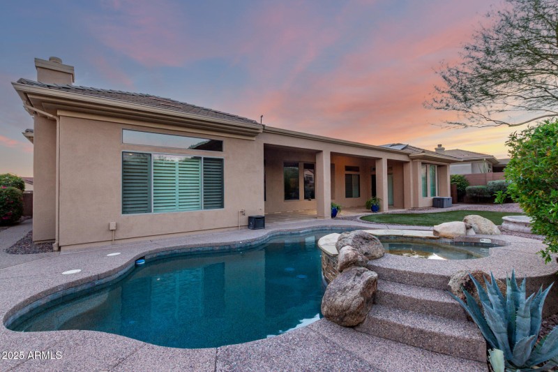 19 River Bend