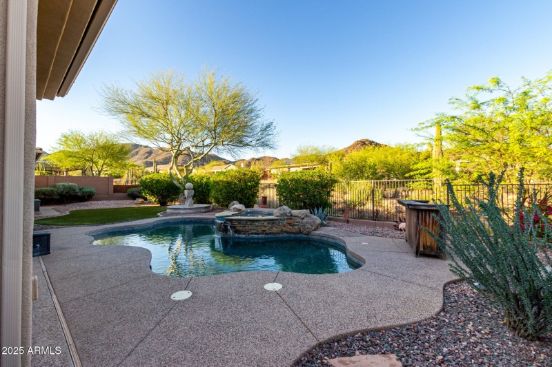 27 River Bend