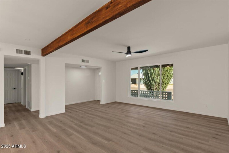 10-Living Room