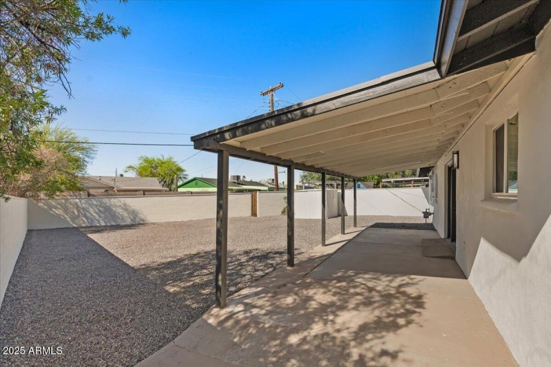 27-Back patio & yard