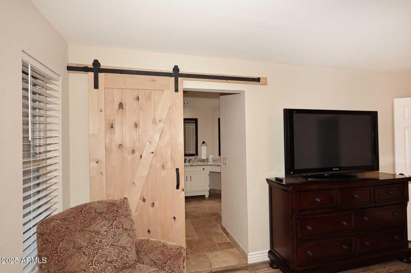 Primary Bath-Barn Door