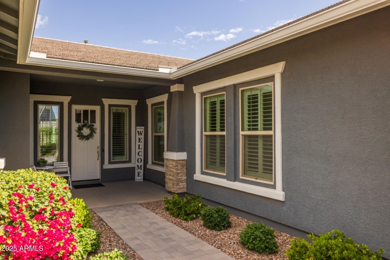4)FRONT OF HOME