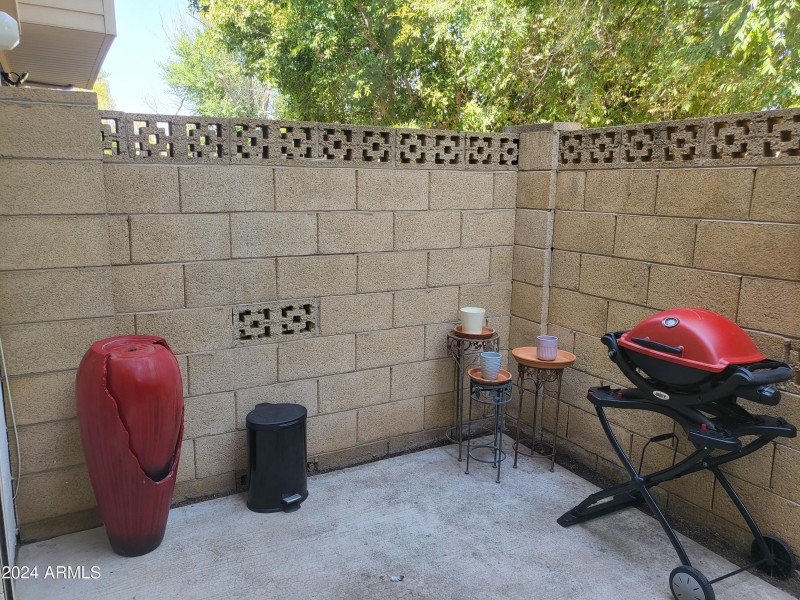 BBQ & WATER FEATURE STAYS