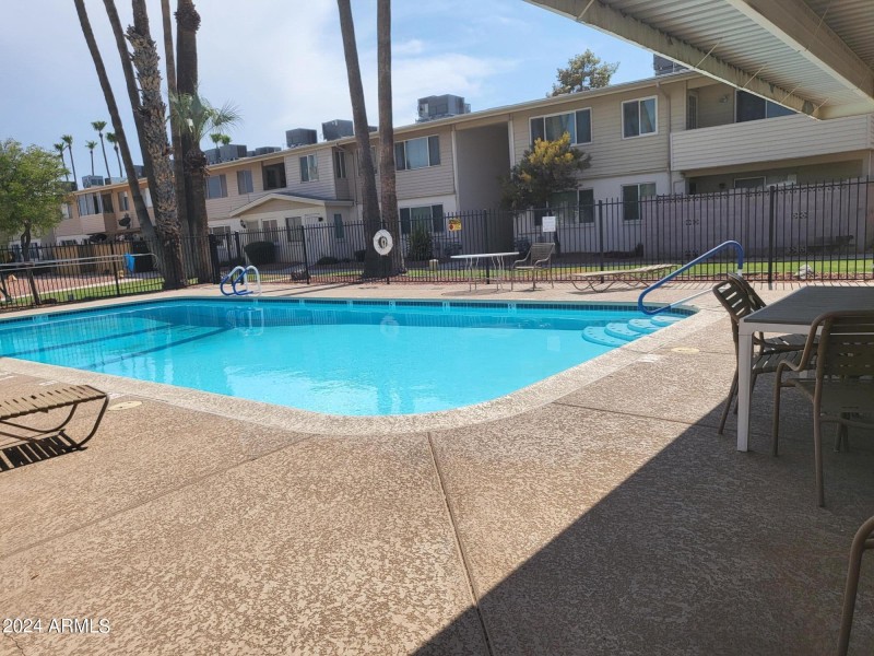 1 OF 4 POOLS