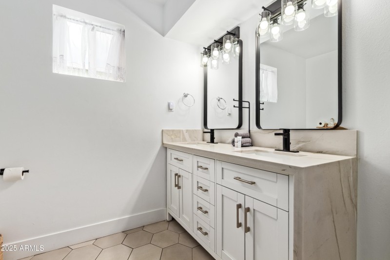 67fdfe_21 - Country Club (1)