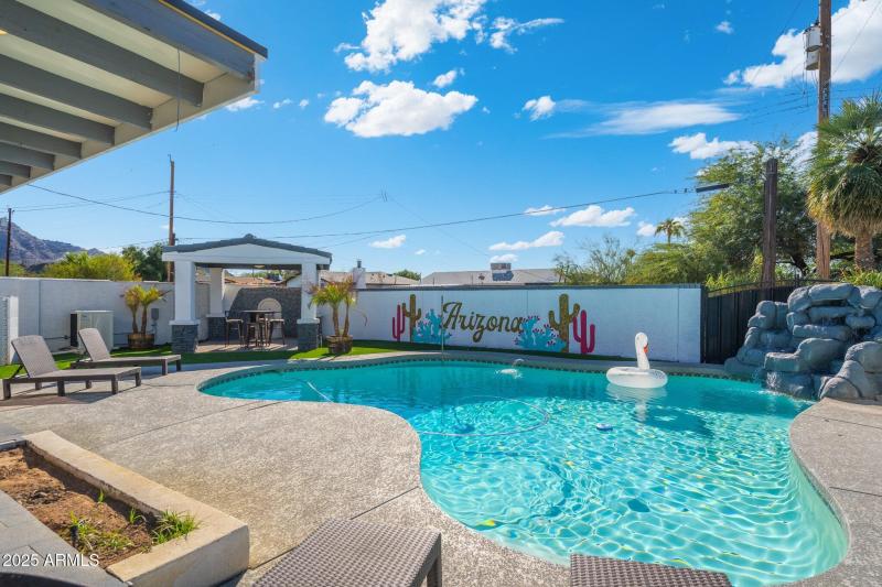 34-web-or-mls-PML09351-HDR-Edit