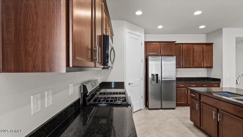 25-2530 N Pony Ln