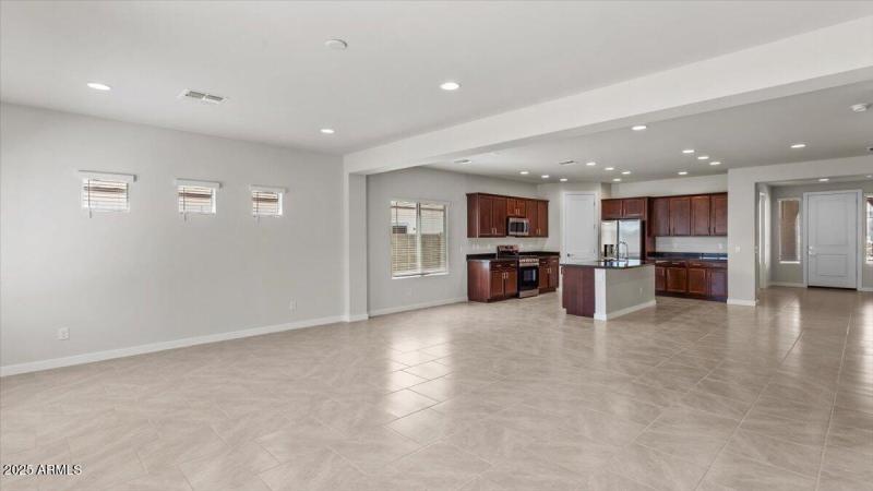 26-2530 N Pony Ln