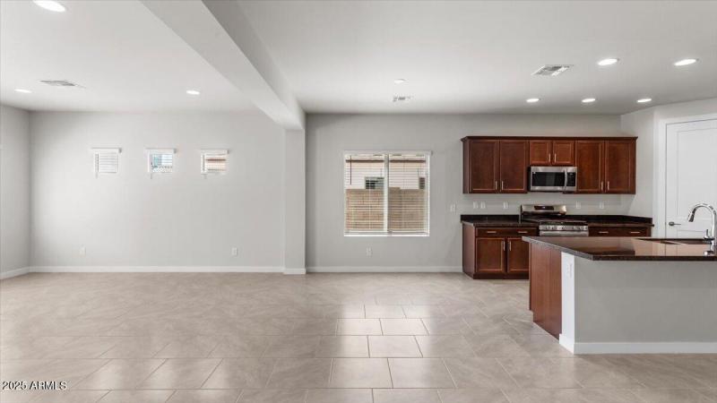 28-2530 N Pony Ln