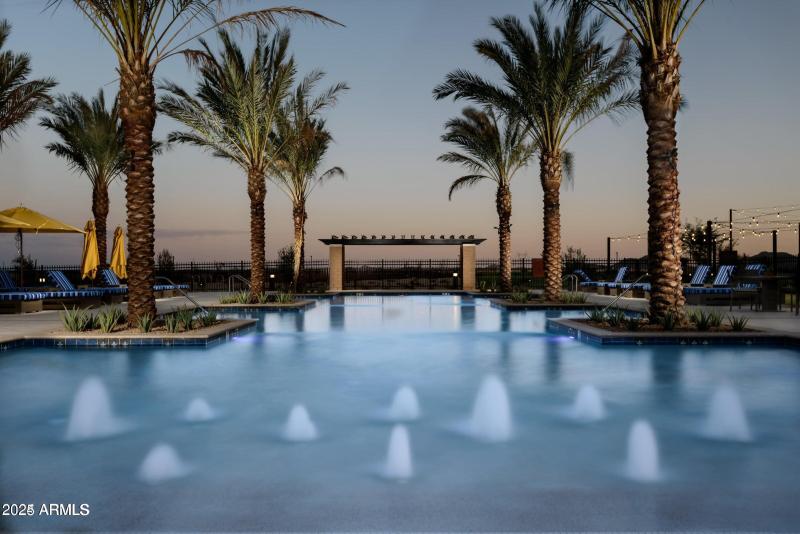 Algarve pool (18 and over)