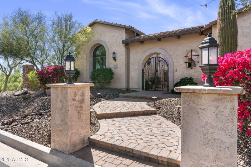 3-web-or-mls-2304-n-steele-cir