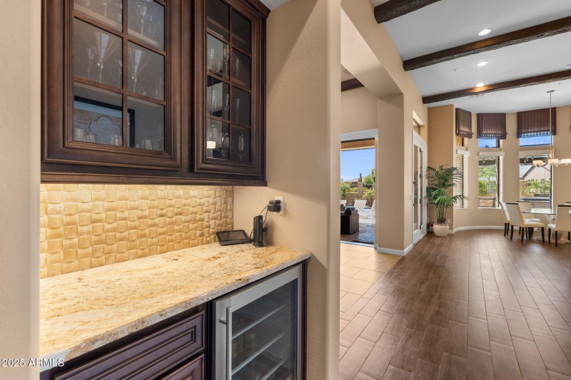 19-web-or-mls-2304-n-steele-cir