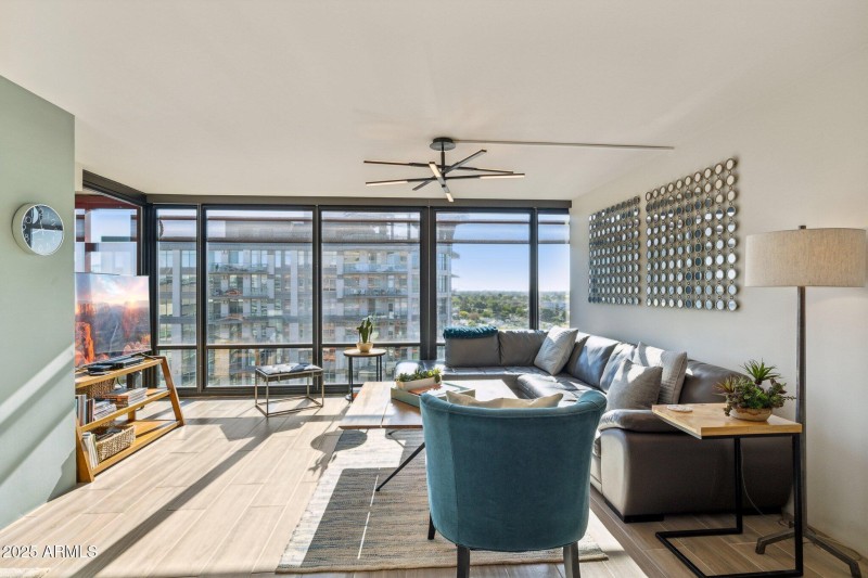 2-web-or-mls-4808-n-24th-st-1303