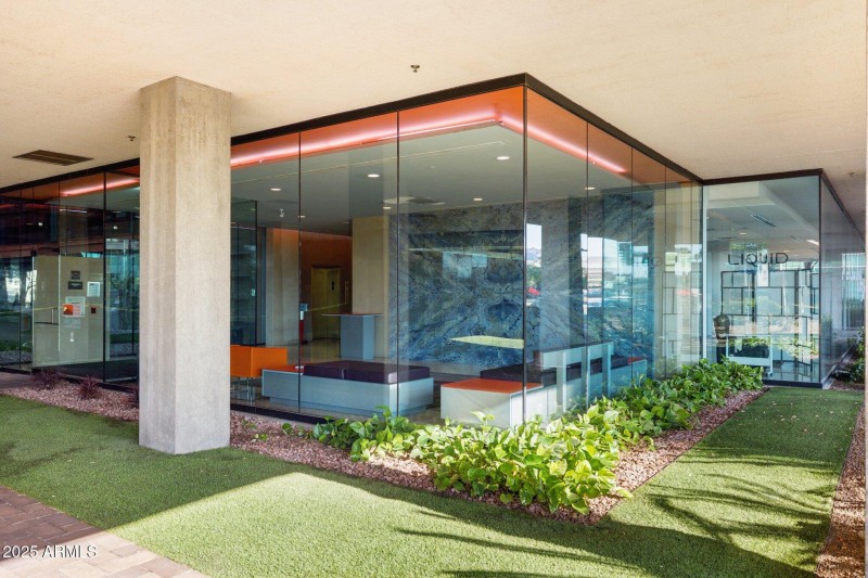 29-web-or-mls-4808-n-24th-st-1303