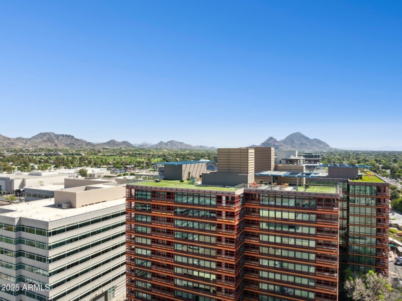 47-web-or-mls-4808-n-24th-st-1303