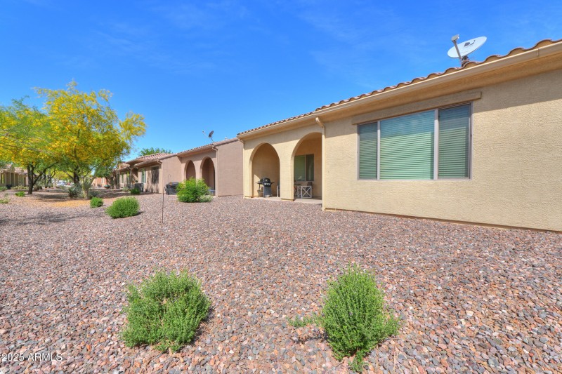 HOA maintains landscaping