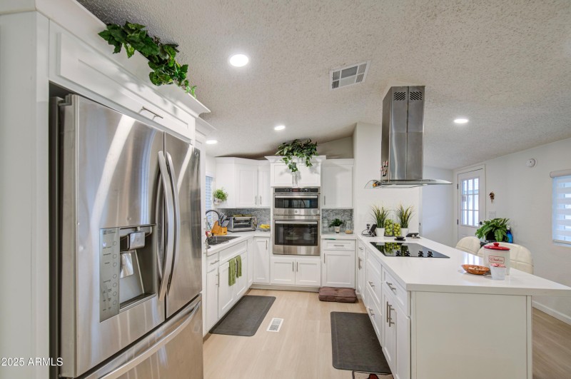 Clemen kitchen 2
